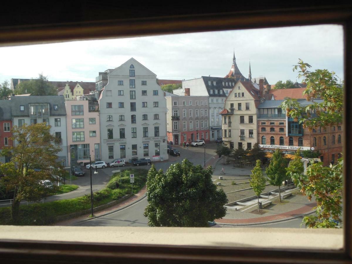 Stadtvilla An Der Viergelindenbrücke